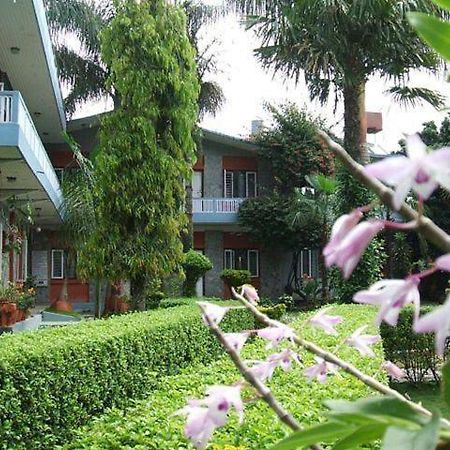 Nepal Guest House Pokhara Exterior photo